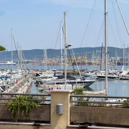 Porto San Rocco 13 Tirabora Short Rent Apartament